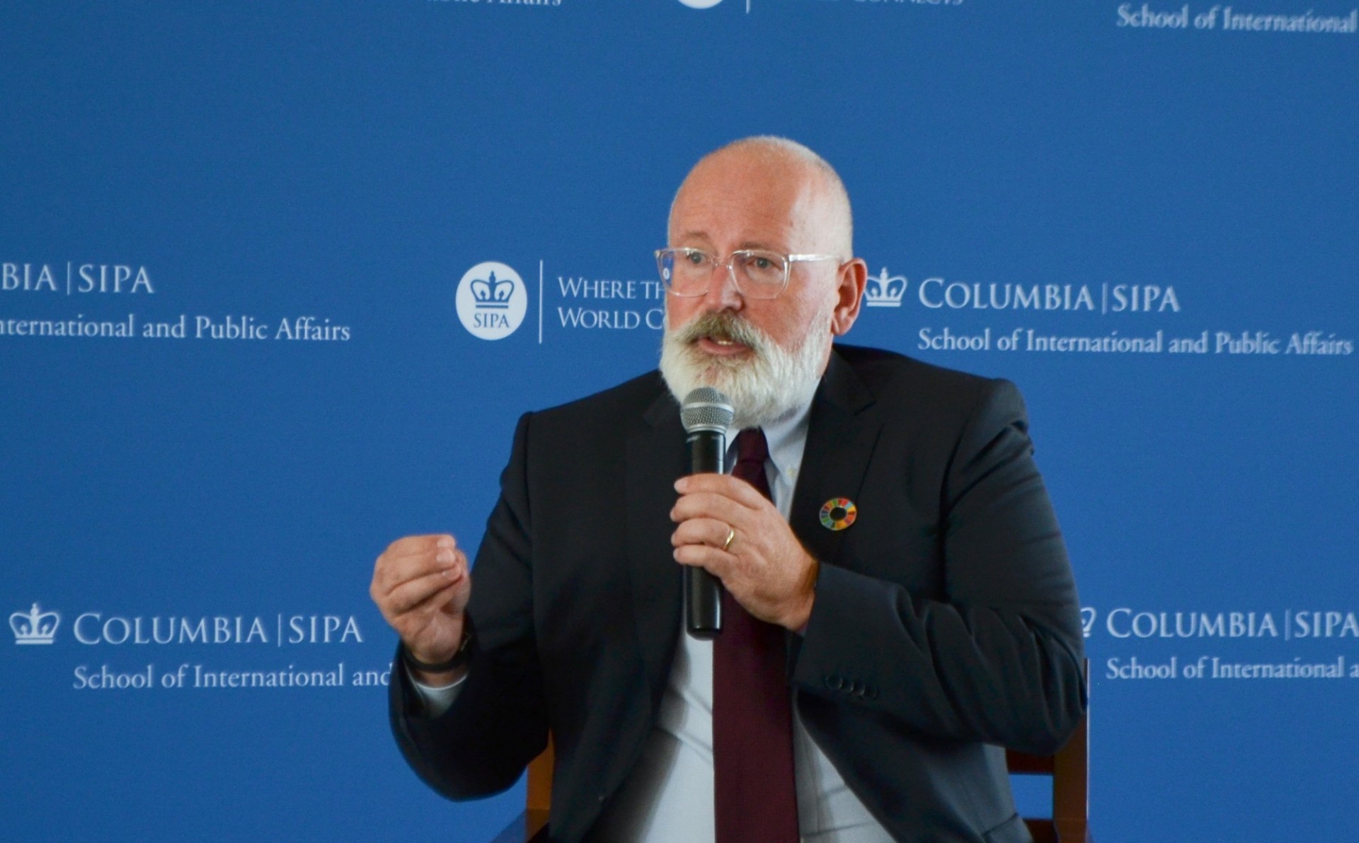 Photo by Yuri Kazakov ©2019 European Institute Frans Timmermarns speaks at Columbia University