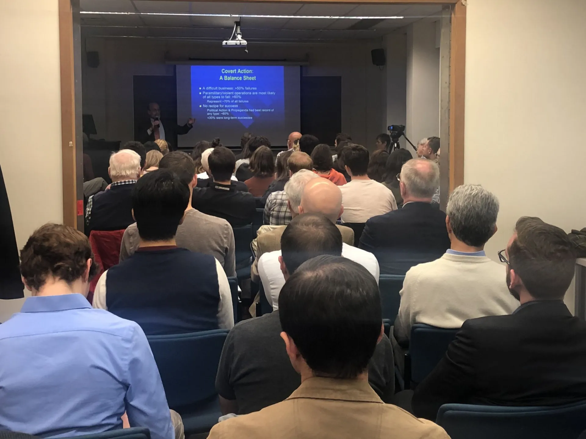 Dr. Robarge takes a question from the audience.