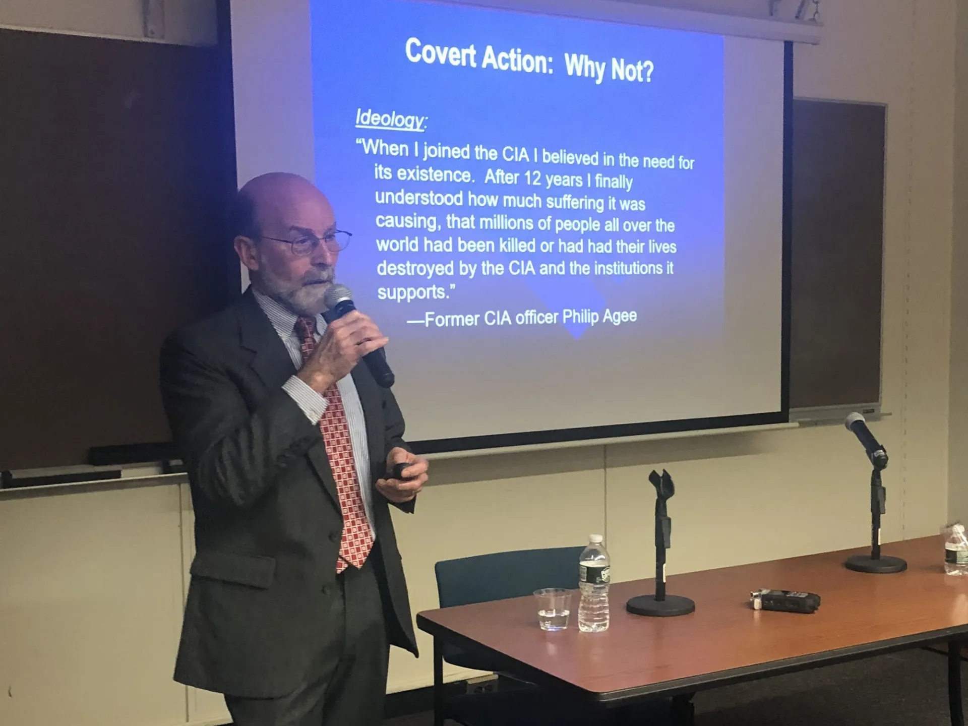Dr. David Robarge delivering his lecture at the Harriman Institute.